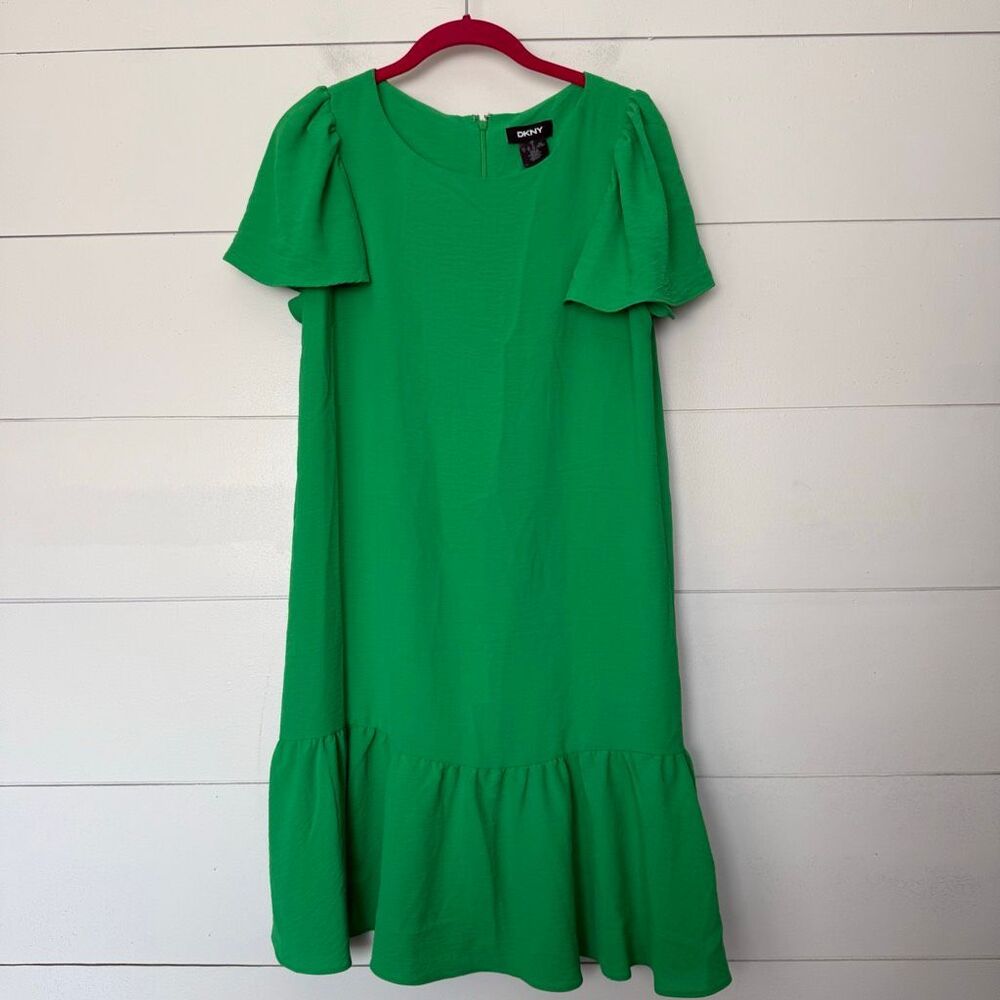 DKNY Women’s 8 Green Short Sleeve Dress Ruffle